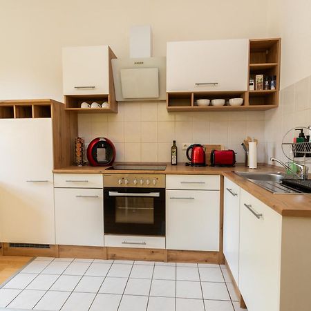 Fullhouse - Halle - Paulus Apartment - Nespresso ภายนอก รูปภาพ
